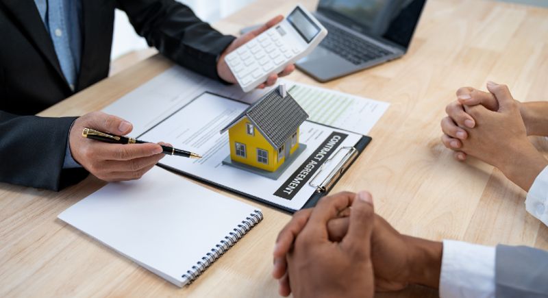 Comment réduire l’impôt sur la plus-value lors de la vente de votre bien immobilier à un promoteur ?